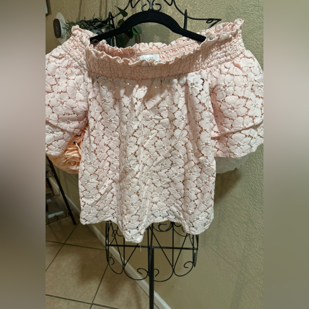 Active USA Crop Tops for Women - Poshmark M used in great condition